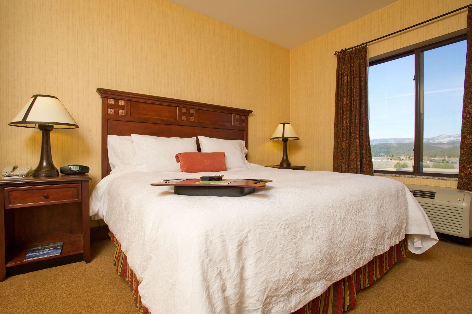 Hampton Inn & Suites Tahoe-Траки Экстерьер фото