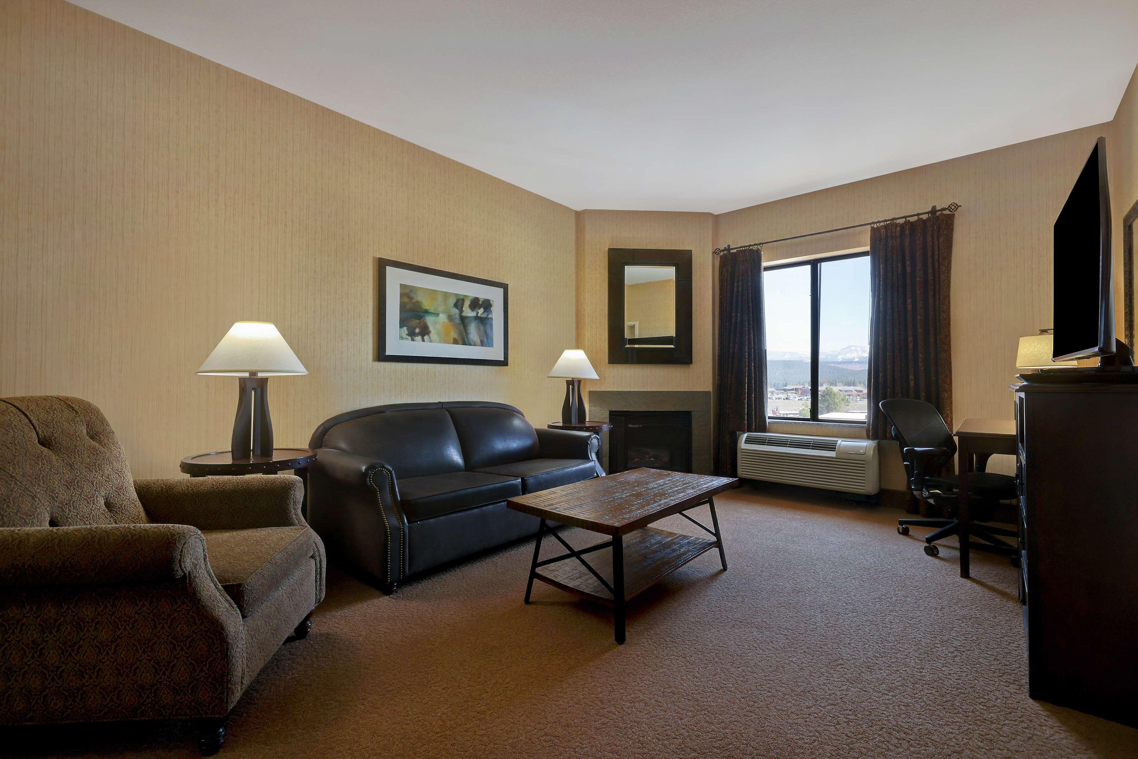 Hampton Inn & Suites Tahoe-Траки Экстерьер фото