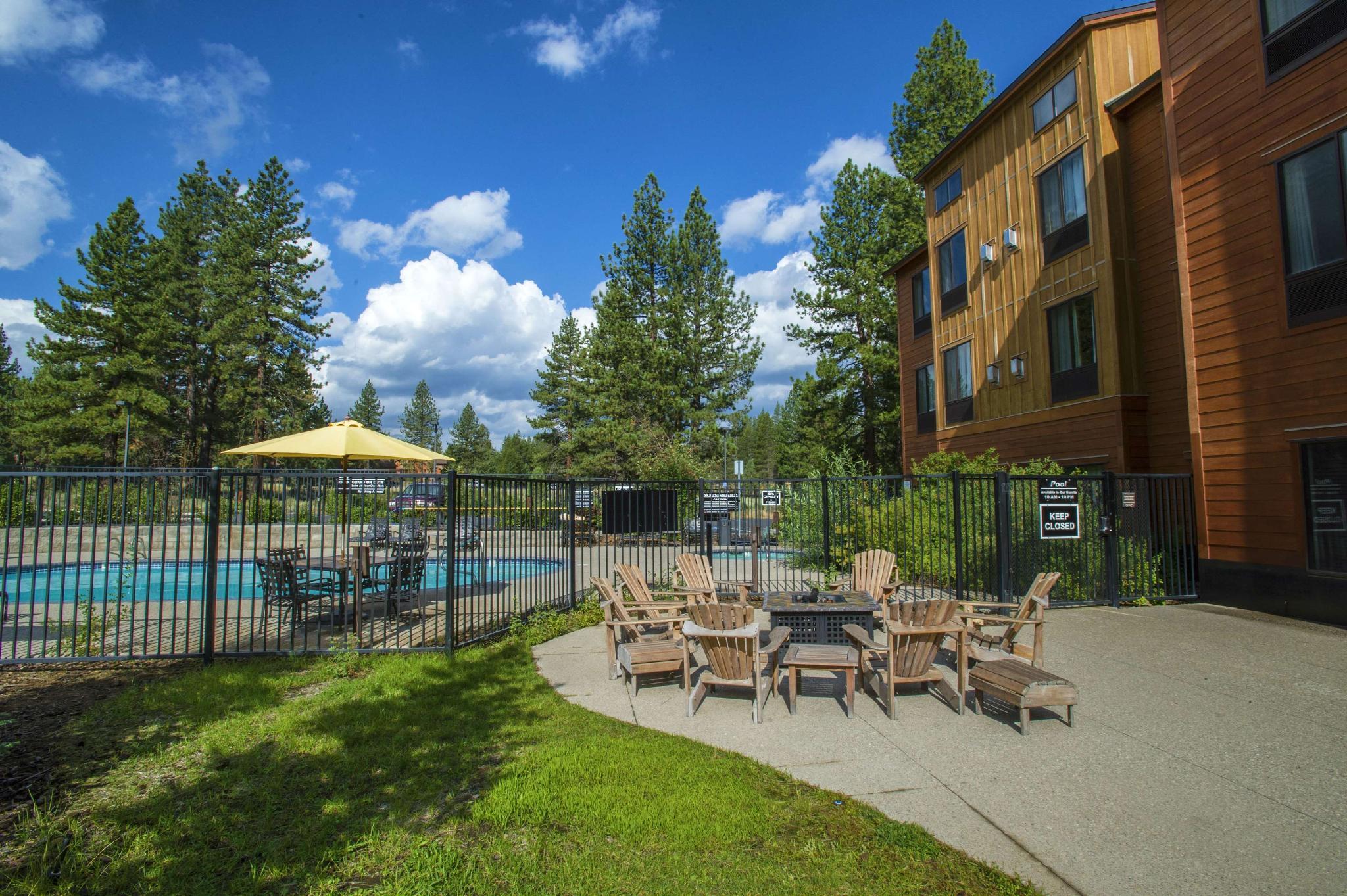 Hampton Inn & Suites Tahoe-Траки Экстерьер фото