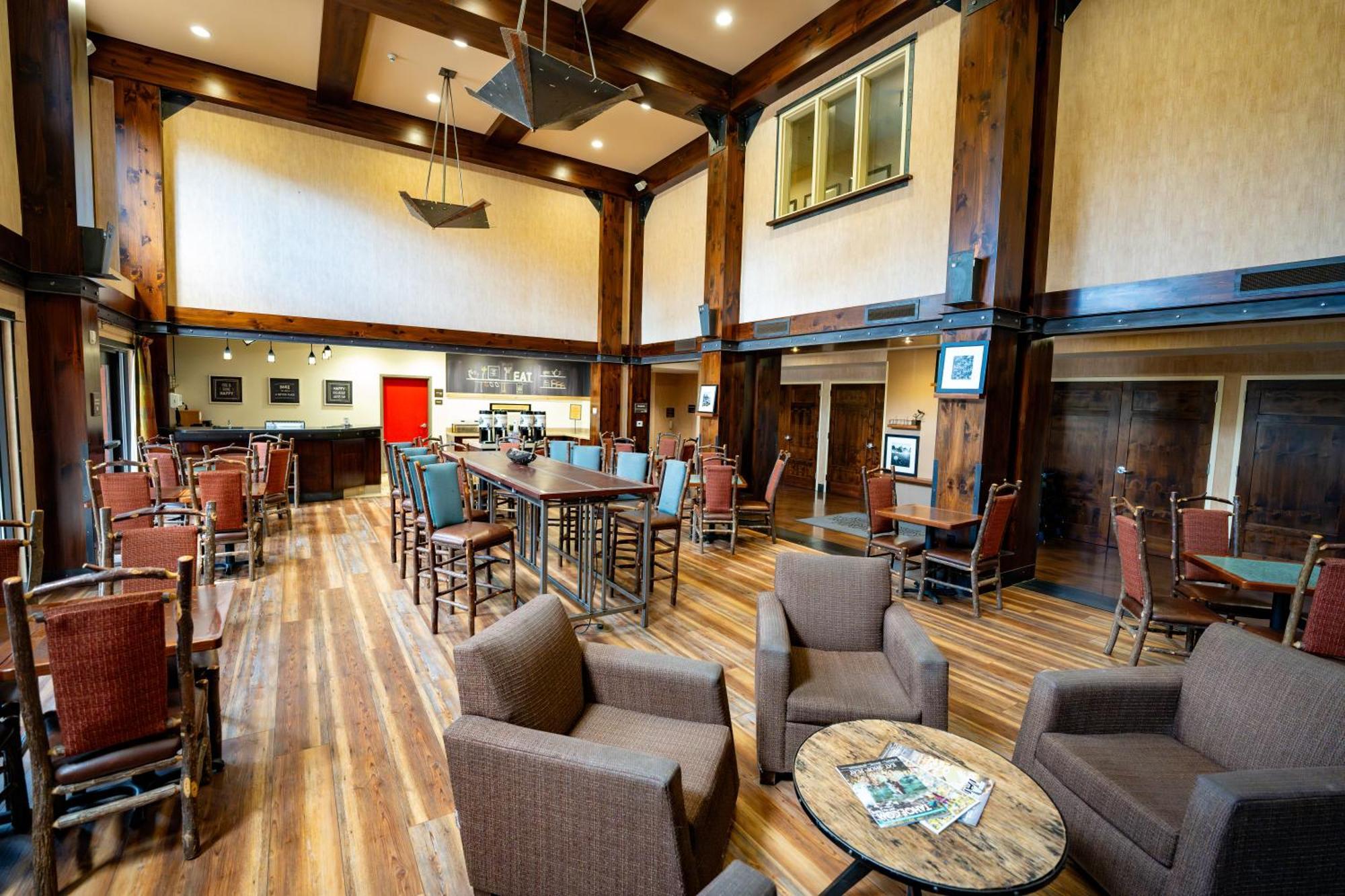 Hampton Inn & Suites Tahoe-Траки Экстерьер фото