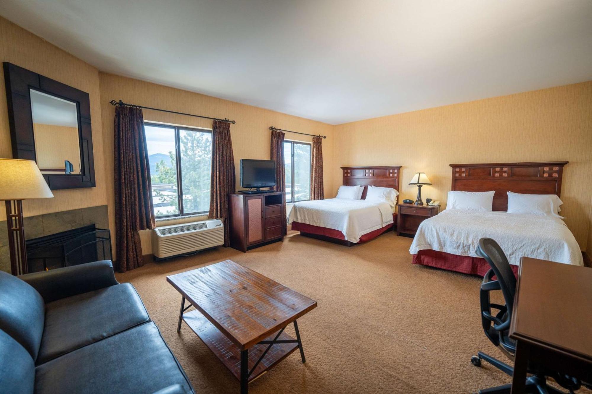 Hampton Inn & Suites Tahoe-Траки Экстерьер фото