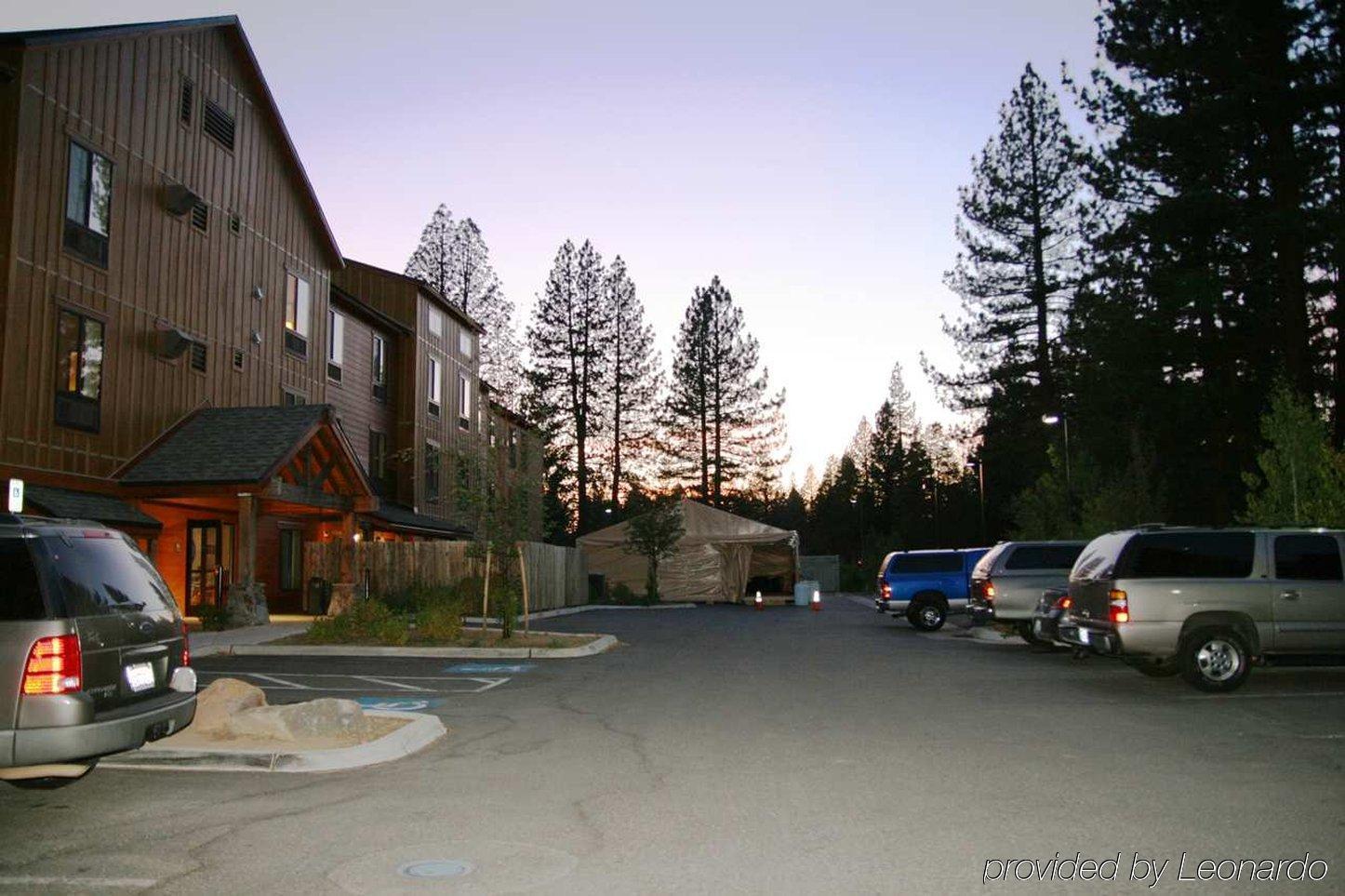 Hampton Inn & Suites Tahoe-Траки Экстерьер фото