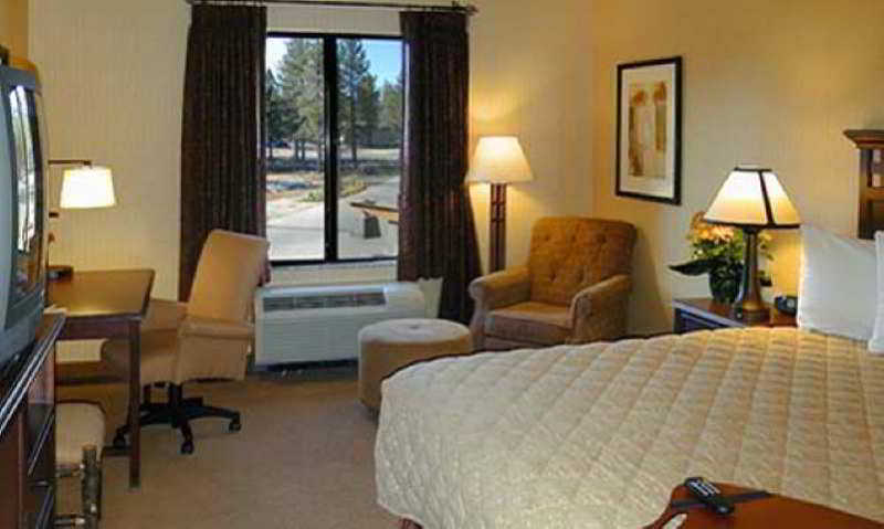 Hampton Inn & Suites Tahoe-Траки Номер фото